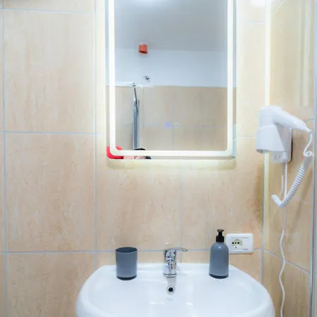 招待所 Enea In Center *