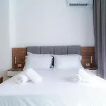 Center & بيت ضيافة شكودر